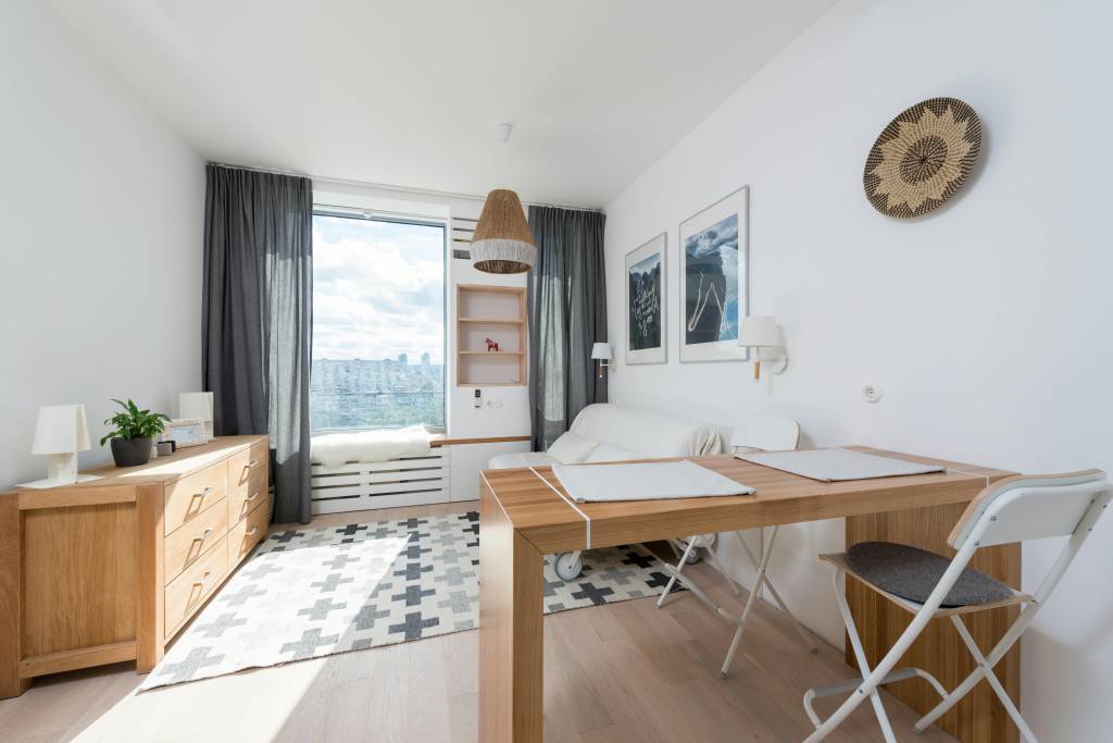 Chaise pliante : alliée indispensable des petits espaces